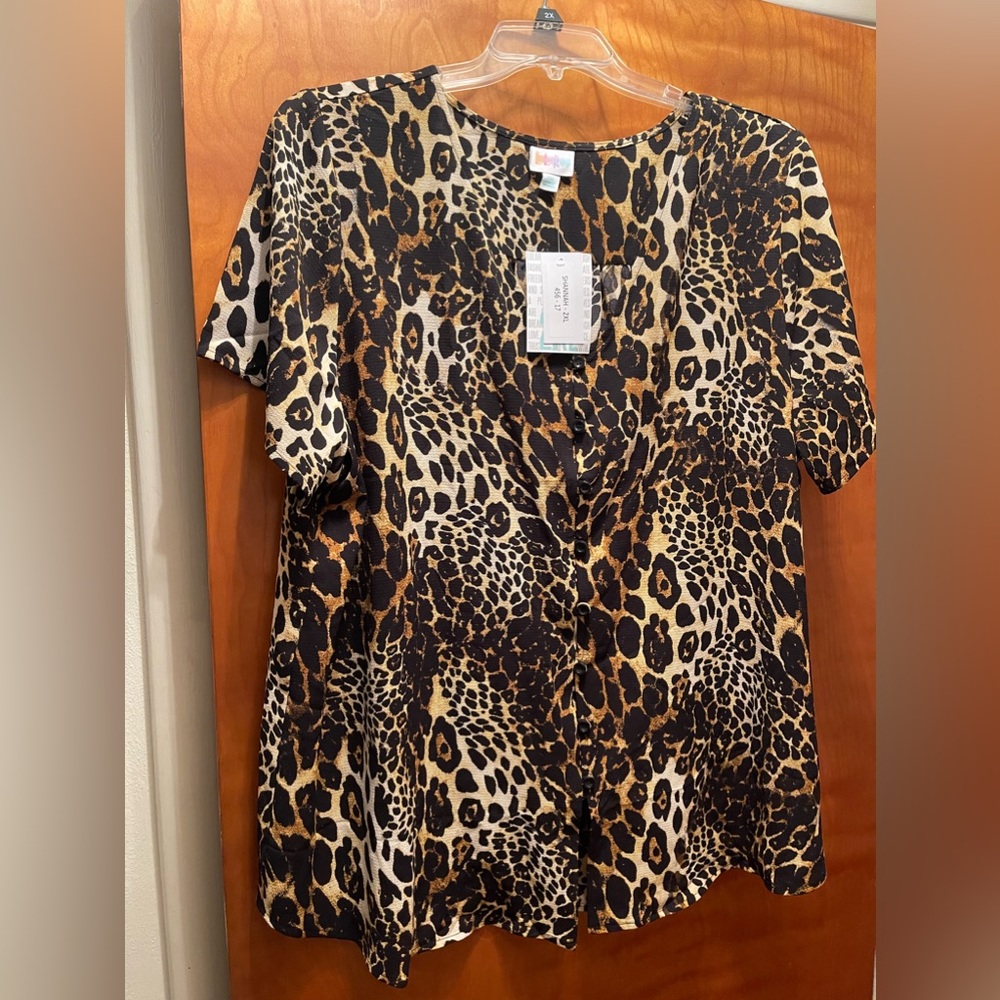 LuLaRoe Leopard print top